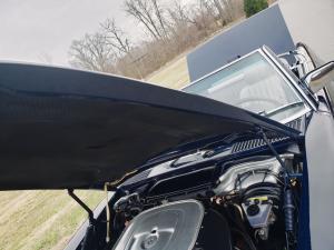 Mercedes-Benz 560 SL 1986 года  (NA)